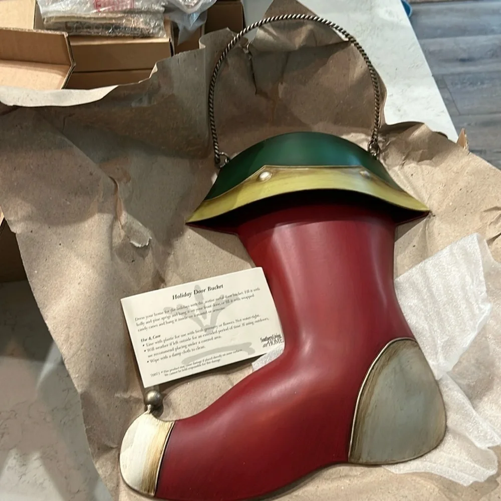 NIB Southern Living at Home Holiday Door Bucket Stocking Metal Christmas NEW